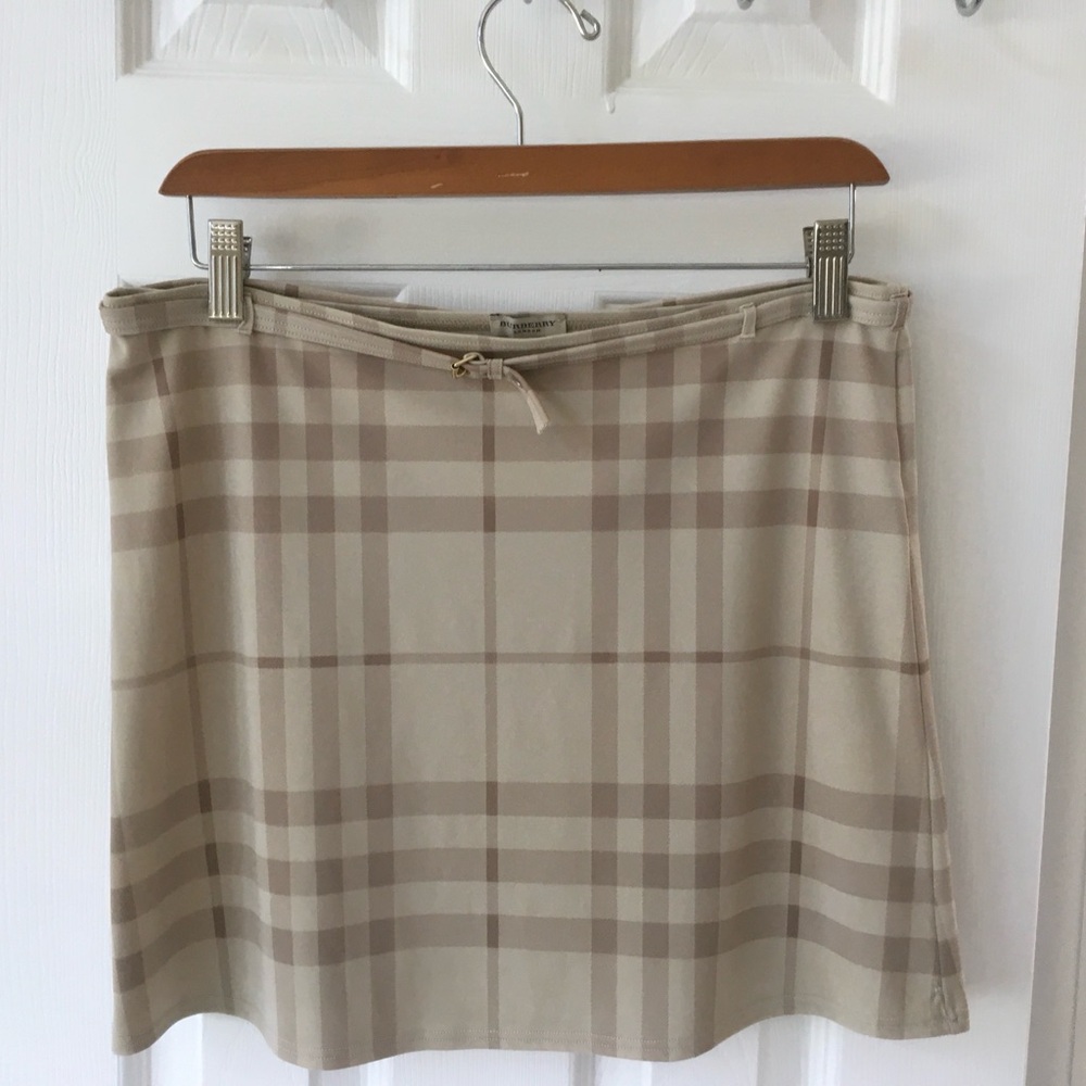 Burberry Beige Plaid Women's Skirt